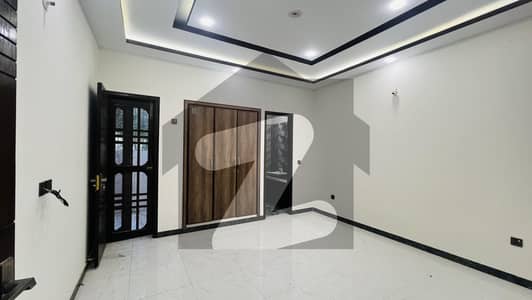 200 Sq Yd Ground + 1 House For Sale In Sector Z Gulshan-E-Maymar | Park Facing | 6 Bed DD | Single Belt