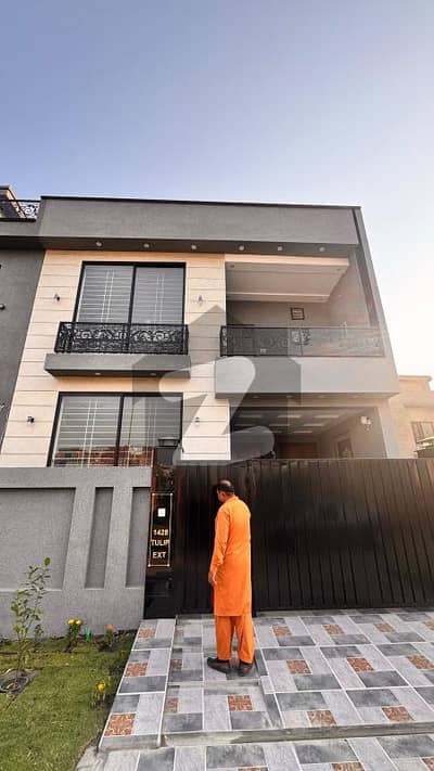 5 Marla Brand New House Are Available For Sale