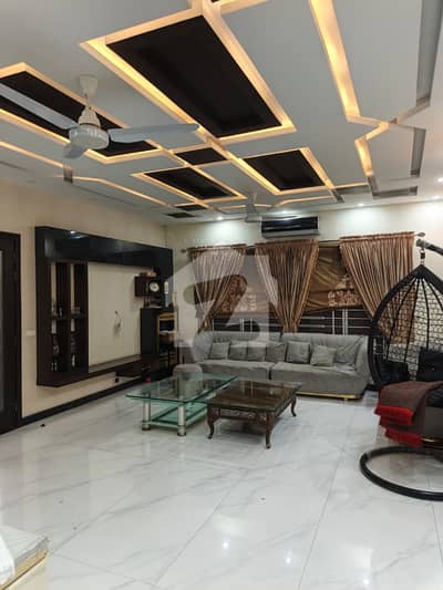 Like New Furnished Upper Portion Have 3 Bedrooms