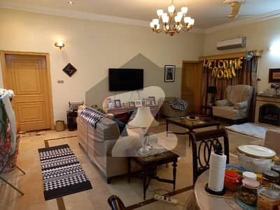 10 Marla House Sikandar Block , Iqbal Town