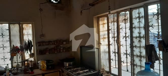 نارتھ ناظم آباد ۔ بلاک ڈی نارتھ ناظم آباد,کراچی میں 5 کمروں کا 1 کنال مکان 12.0 کروڑ میں برائے فروخت۔ نارتھ ناظم آباد ۔ بلاک ڈی نارتھ ناظم آباد,کراچی میں 5 کمروں کا 1 کنال مکان 12.0 کروڑ میں برائے فروخت۔