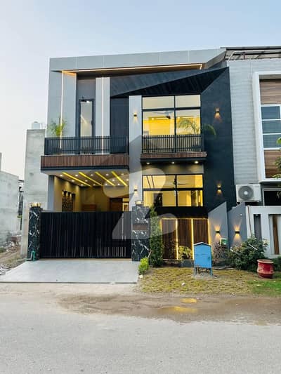 Prime Location 5 Marla House In Royal Orchard For Sale At Good Location