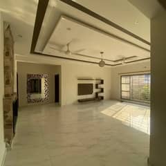 10 Marla Upper Portion For Rent In Paragon City Lahore
