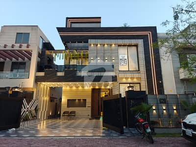 Semi Furnished Luxurious Designer Owner Build 10 Marla Modren Design Brand New House For Sale In Bahria Town Lahore Semi Furnished Luxurious Designer Owner Build 10 Marla Modren Design Brand New House For Sale In Bahria Town Lahore