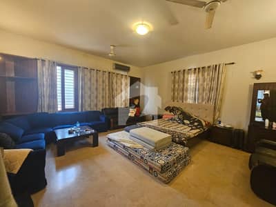 Prime Location 500 Square Yards House In Central DHA Phase 8 For sale Prime Location 500 Square Yards House In Central DHA Phase 8 For sale