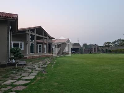 10 KANALS BEAUTIFULLY BUILT FARMHOUSE