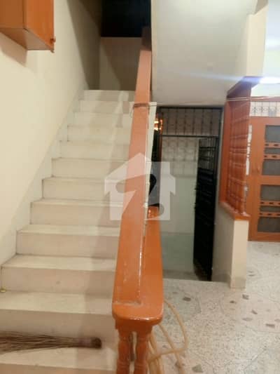 گلشنِ اقبال - بلاک 1 گلشنِ اقبال,گلشنِ اقبال ٹاؤن,کراچی میں 6 کمروں کا 10 مرلہ مکان 6.0 کروڑ میں برائے فروخت۔