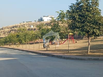Bahria Enclave Sector F 8 Marla Plot For Sale