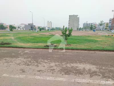 1 Kanal Plot For Sale In Q-Block Khayaban-E-Amin Society Lhr. 1 Kanal Plot For Sale In Q-Block Khayaban-E-Amin Society Lhr.