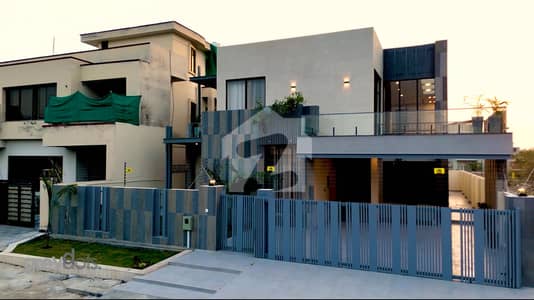 1 Kanal Designer House For Sale In Block-C B-17