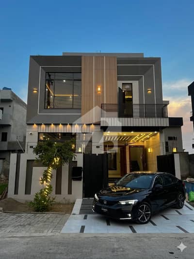 Prime Location 5 Marla corner Spacious House Is Available In DHA 9 Town