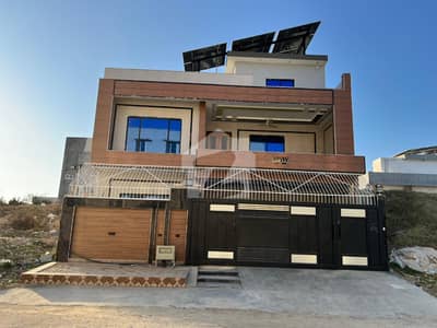 10 Marla Prime House for Sale in Multi Gardens B-17 Islamabad Block D