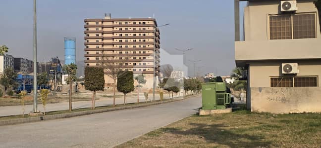10 Marla Plot for Sale in F Block, B-17 Islamabad
