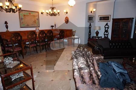 2 Kanal Ideal House At Ideal Location