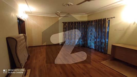IDEAL HOUSE FOR RESIDENCE OR SALIENT OFFICE