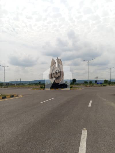 5 Marla Plot For Sale Prime Location In Block G, B-17 Islamabad