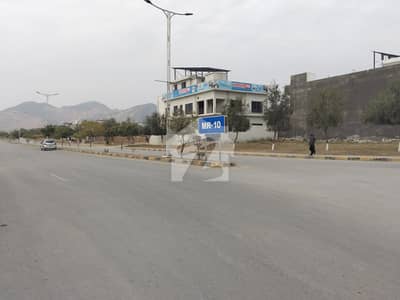 Prime location solid 7 Marla plot for sale block D B-17 Islamabad