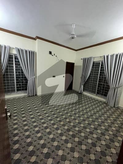 120 Square Yard Independent House Black 12 For Rent