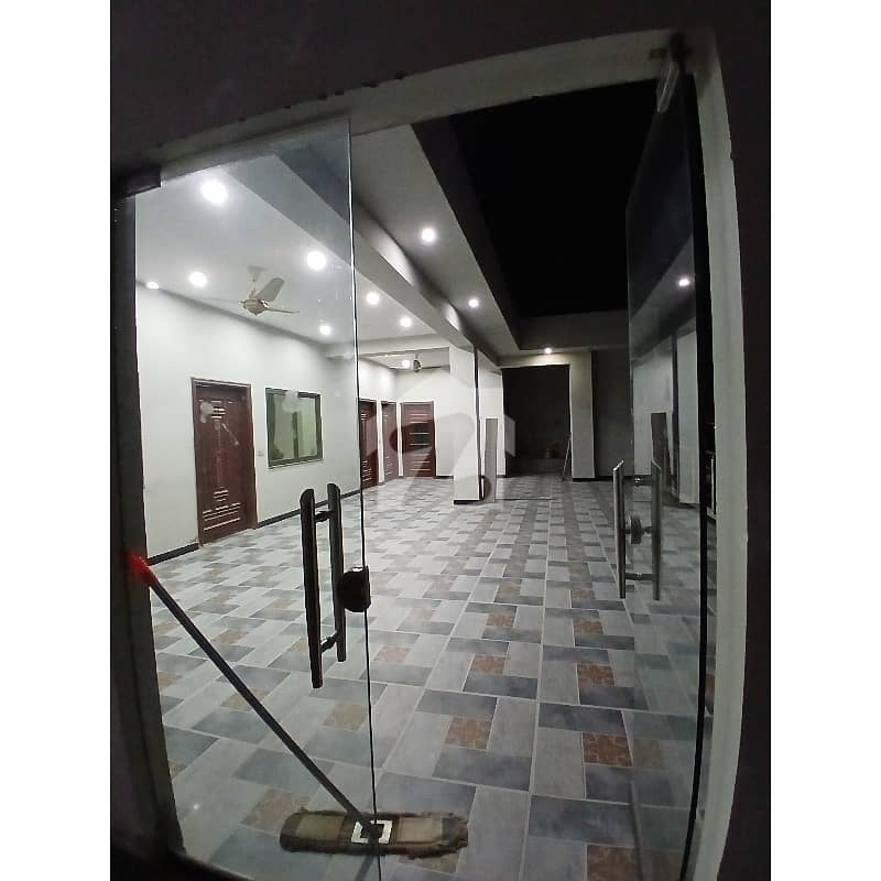 ایچ ۔ 13 اسلام آباد میں 3 کمروں کا 10 مرلہ پینٹ ہاؤس 60.0 ہزار میں کرایہ پر دستیاب ہے۔ ایچ ۔ 13 اسلام آباد میں 3 کمروں کا 10 مرلہ پینٹ ہاؤس 60.0 ہزار میں کرایہ پر دستیاب ہے۔