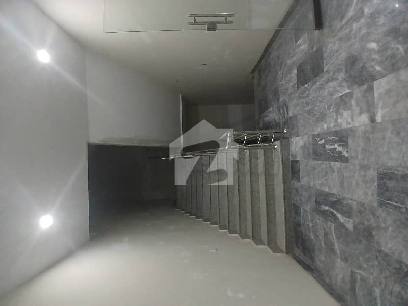 9 Marla Commercial Hall Available For Rent 9 Marla Commercial Hall Available For Rent