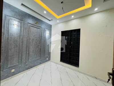 10 Marla Like New Upper Portion Available For Rent