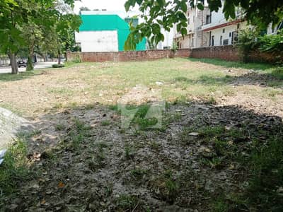 Kanal Pair Plot No- 1221 And 1222 Block U - Total 2 Kanal Plot On Top Location of Phase 7 DHA Lahore For Urgent Sale