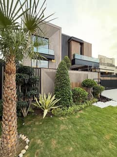 Upper Portion In DHA Defence Phase 2 Sized 20 Marla Is Available