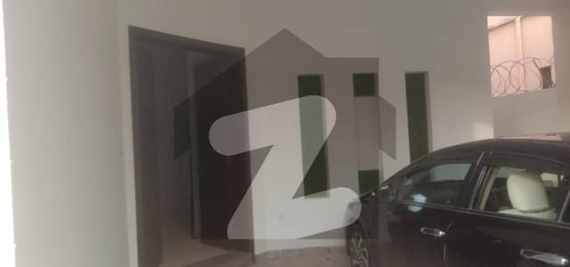 ای ۔ 11/3 ای ۔ 11,اسلام آباد میں 4 کمروں کا 1 کنال مکان 2.4 لاکھ میں کرایہ پر دستیاب ہے۔