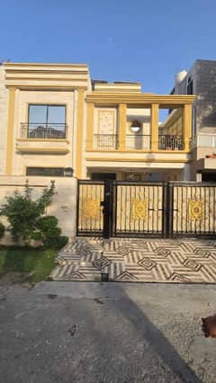 Park Facing 10 Marla Brand New House For Sale In Lake City - Sector M-2A Raiwind Road Lahore