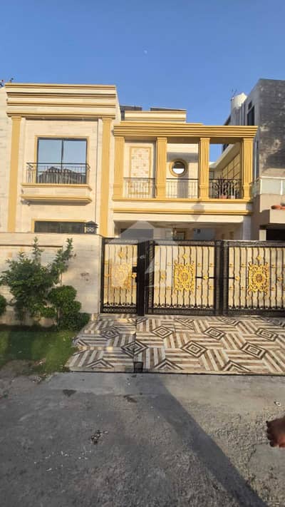 Park Facing 10 Marla Brand New House For Sale In Lake City - Sector M-2A Raiwind Road Lahore Park Facing 10 Marla Brand New House For Sale In Lake City - Sector M-2A Raiwind Road Lahore