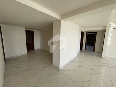 3 Bedroom Luxury Apartment For Rent
