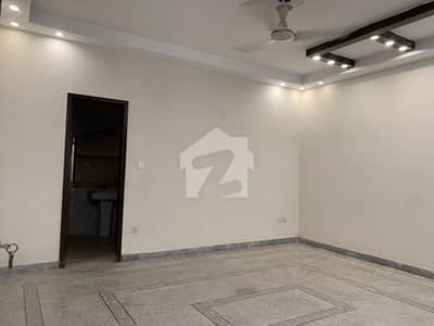 ڈی ایچ اے فیز 1 - بلاک ایچ فیز 1,ڈیفنس (ڈی ایچ اے),لاہور میں 4 مرلہ Studio دفتر 60.0 ہزار میں کرایہ پر دستیاب ہے۔ ڈی ایچ اے فیز 1 - بلاک ایچ فیز 1,ڈیفنس (ڈی ایچ اے),لاہور میں 4 مرلہ Studio دفتر 60.0 ہزار میں کرایہ پر دستیاب ہے۔
