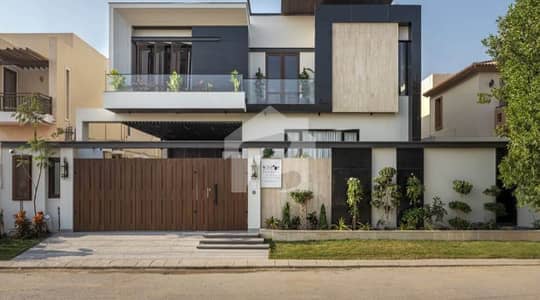 BRAND NEW 240SQY CORNER HOUSE ON A MOST PRIME LOCATION