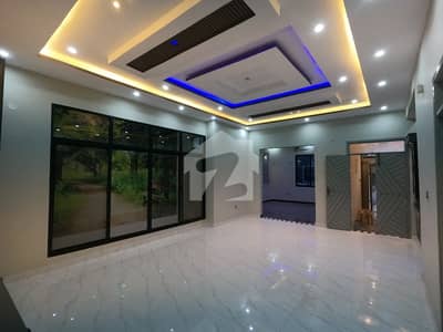 200 SQY BRAND NEW HOUSE WEST OPEN CHANCE DEAL
