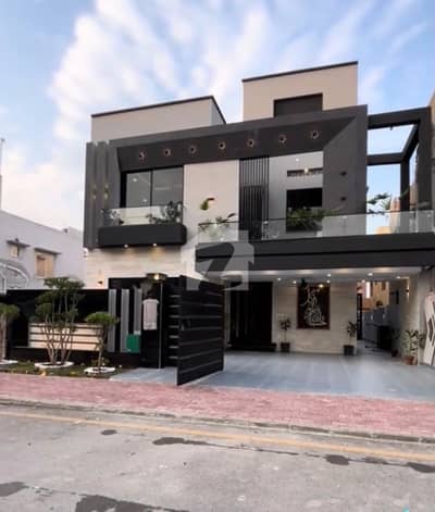 10 Marla Brand New House For Sale In Bahria Town Lahore