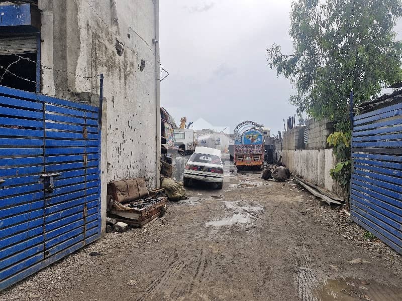 3 Kanal Yard/Warehouse Available For Rent 3 Kanal Yard/Warehouse Available For Rent