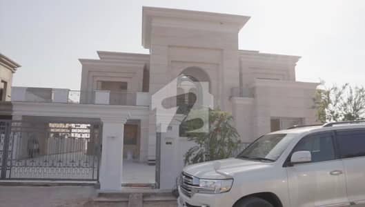 کیپٹل سمارٹ سٹی راولپنڈی میں 7 کمروں کا 2 کنال مکان 9.5 کروڑ میں برائے فروخت۔