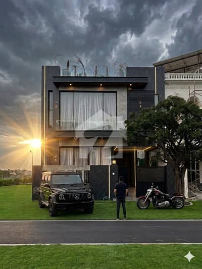 A Beautifully Crafted 5 Marla Modern House is Available for Sale in DHA Phase 9 Town