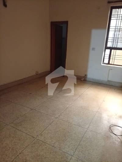 3 marla flat 2nd floor for office karim block allama iqbal town lahore