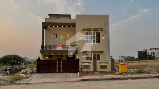 Beautiful Lawn And 13 Marla Brand New Designer House For Sale Bahria Town RWP