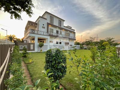 Beautiful Lawn | 22 Marla Brand New House For Sale Bahria Town Ph 8 Overseas 6 Rawalpindi