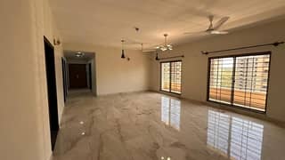 03 BEDROOM LUXURY UNFURNISHED APARTMENT AVAILABLE FOR RENT AT GULBERG GREEN ISLAMABAD