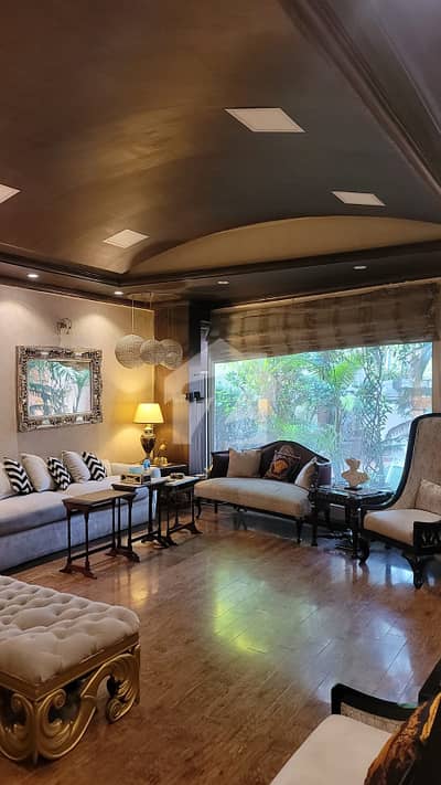 16.50-MARLA FULY FURNISHED 4 BEDS HOUSE AVAILABLE FOR SALE