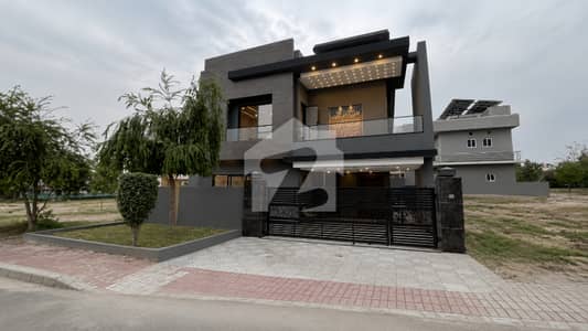 Good Condition 10 Marla Slightly Used Boulevard House For Sale Bahria Town Phase 8 RWP