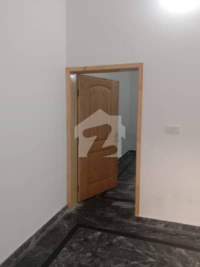 2.75 Marla House For Sale In Farooq Colony