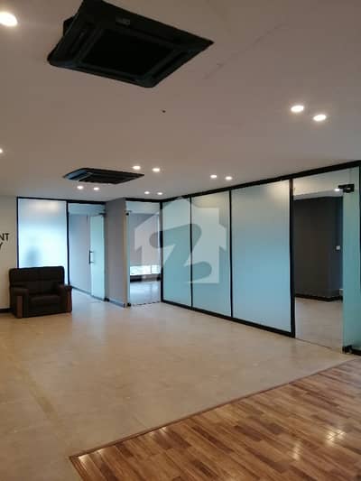 4000 Sqft Premium Corporate Office for Rent in Gulberg, Lahore