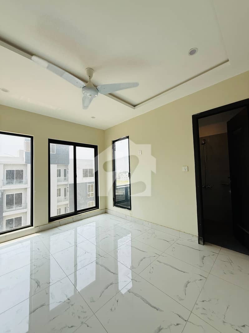 Ready-to-Move Luxury Flat Available in B-17 Islamabad! Ready-to-Move Luxury Flat Available in B-17 Islamabad!