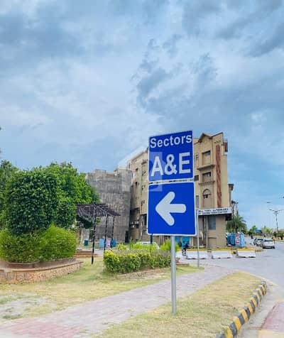 بحریہ انکلیو بحریہ ٹاؤن,اسلام آباد میں 10 مرلہ رہائشی پلاٹ 2.6 کروڑ میں برائے فروخت۔ بحریہ انکلیو بحریہ ٹاؤن,اسلام آباد میں 10 مرلہ رہائشی پلاٹ 2.6 کروڑ میں برائے فروخت۔