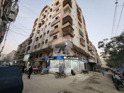 فیڈرل بی ایریا ۔ بلاک 7 فیڈرل بی ایریا,کراچی میں 1 مرلہ Studio دکان 89.0 لاکھ میں برائے فروخت۔
