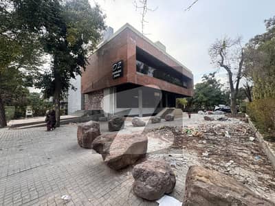 ایف ۔ 8/1 ایف ۔ 8,اسلام آباد میں 13 مرلہ Studio علاوہ 25.0 لاکھ میں کرایہ پر دستیاب ہے۔